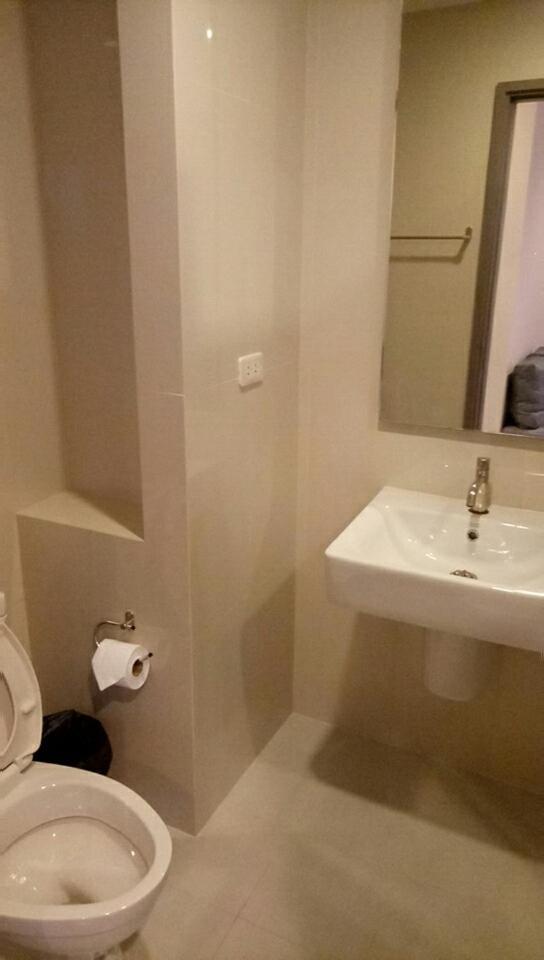Appartement The Base Pattaya By Feng Extérieur photo