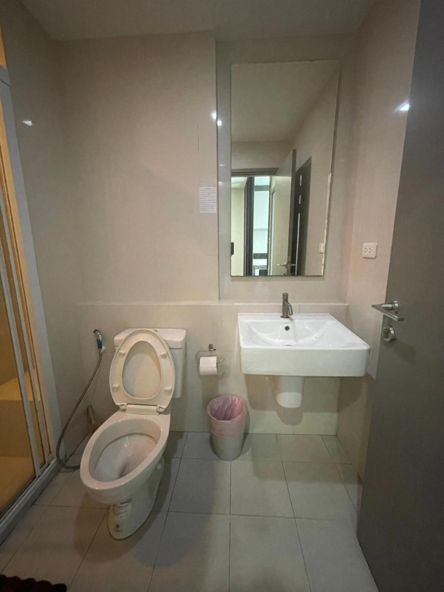 Appartement The Base Pattaya By Feng Extérieur photo